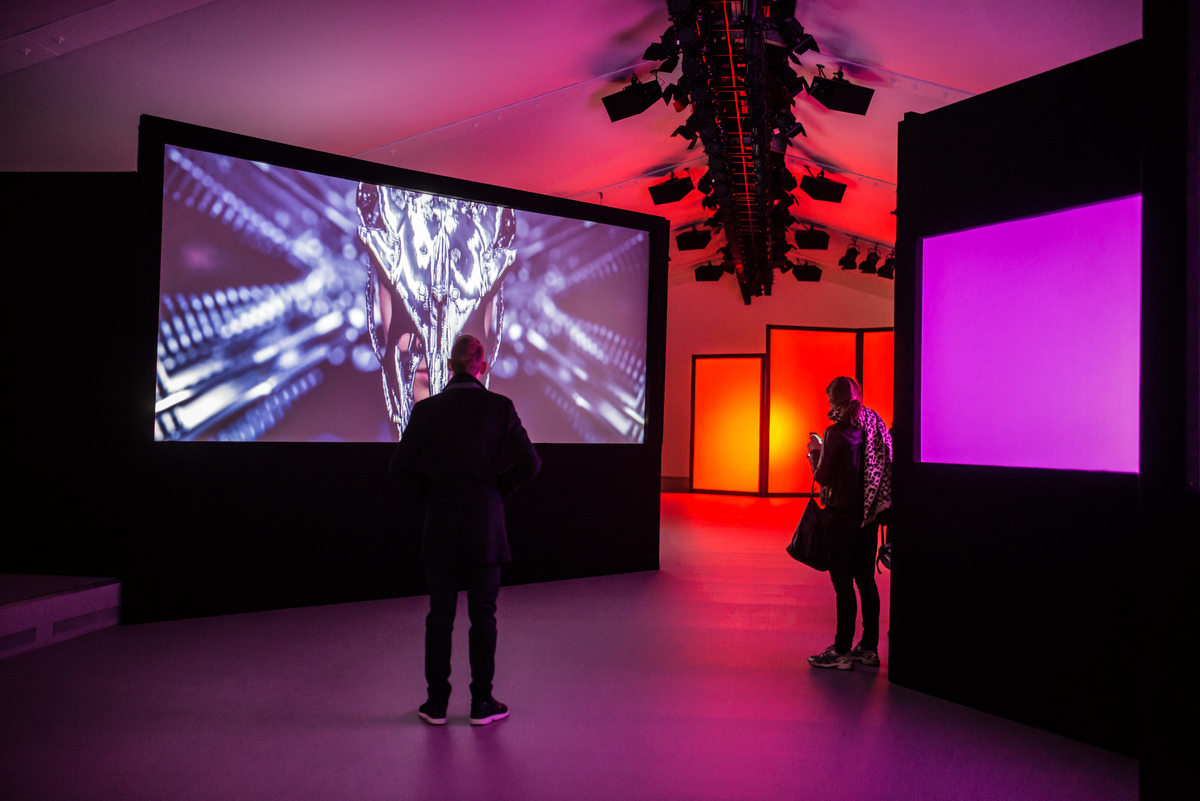 RES steal the show for River Island at London Fashion Week with Avolites S8 media servers